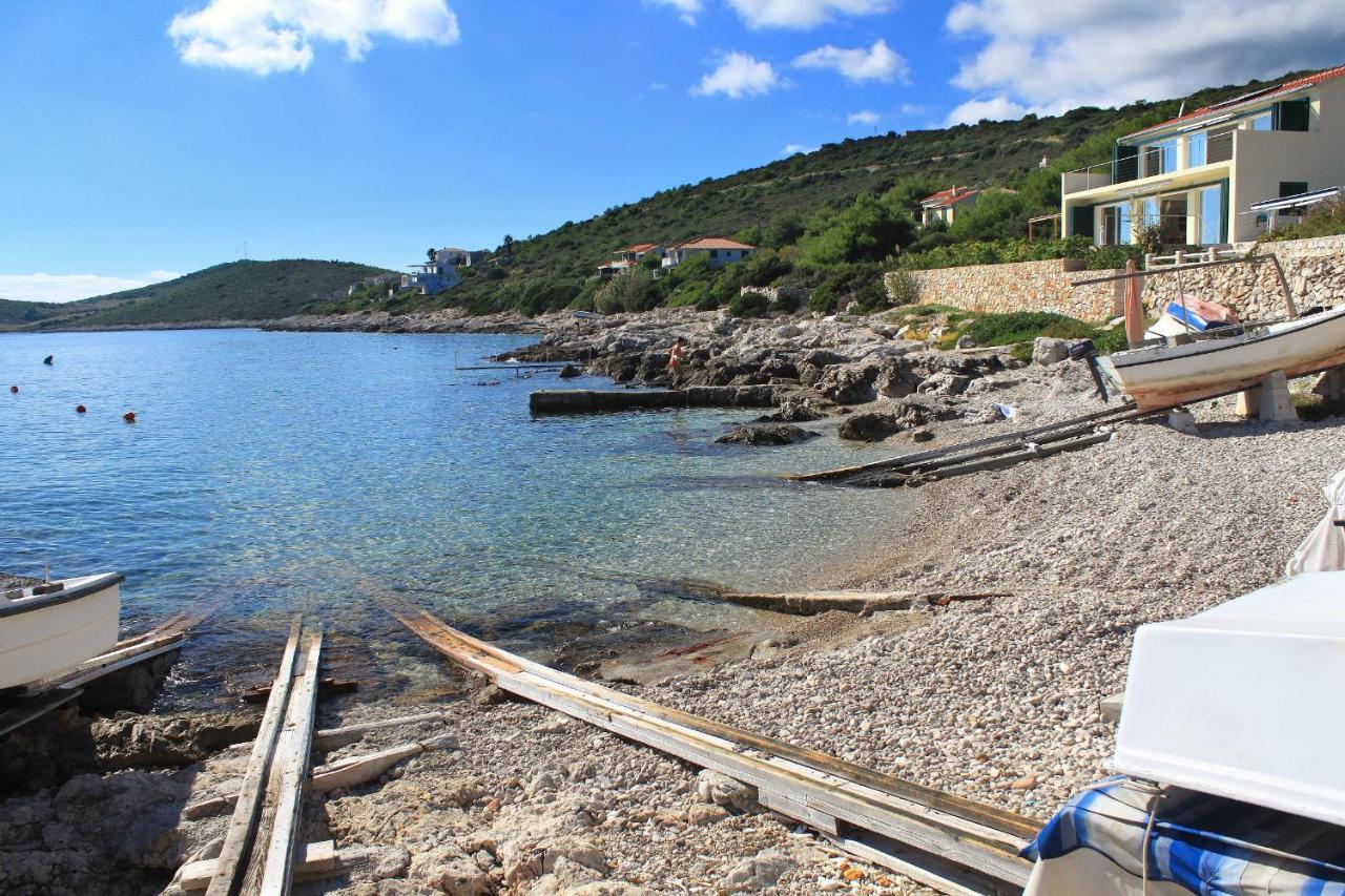Apartments By The Sea Milna, Vis - 8896 Esterno foto
